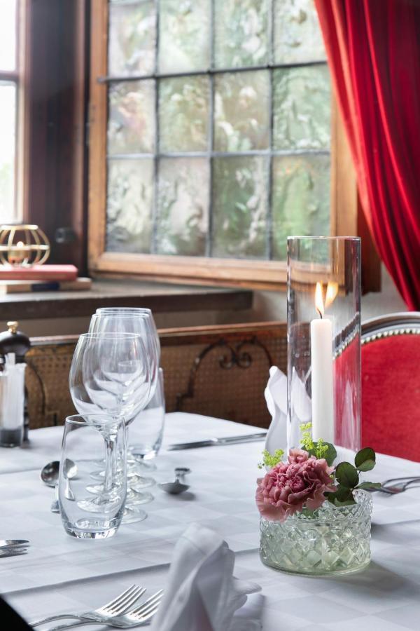 Haeringe Slott Hotel Musko Havsbad Екстериор снимка