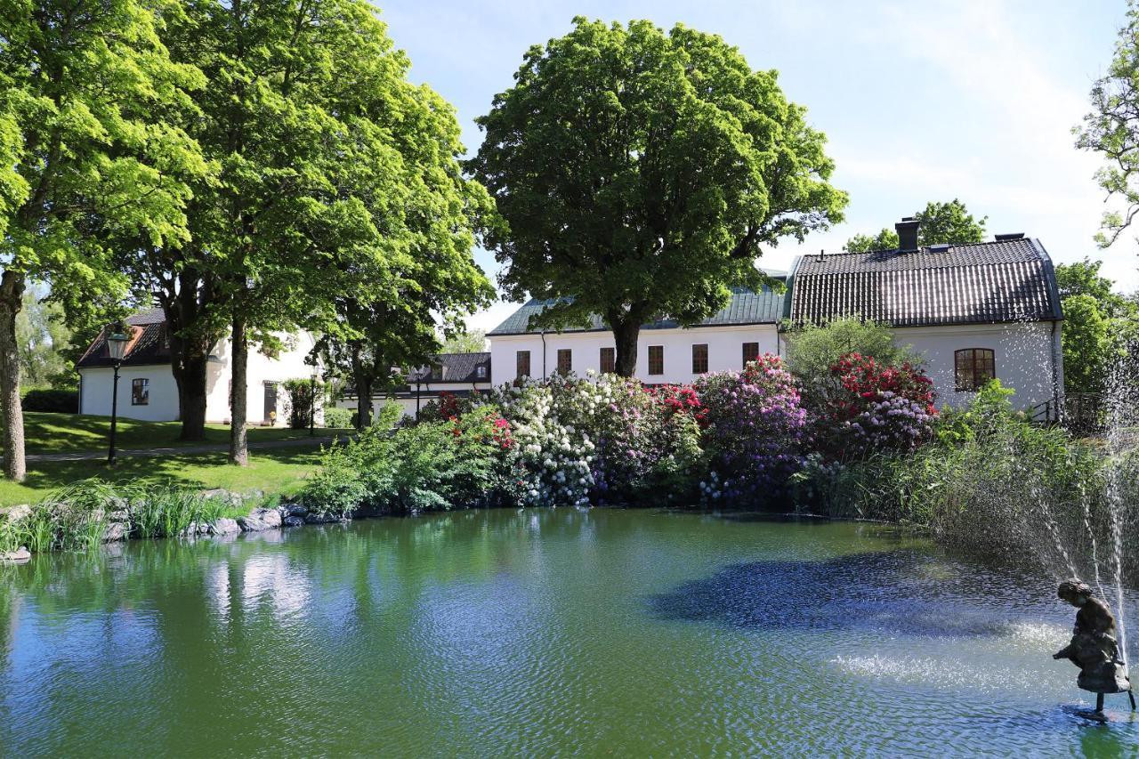 Haeringe Slott Hotel Musko Havsbad Екстериор снимка