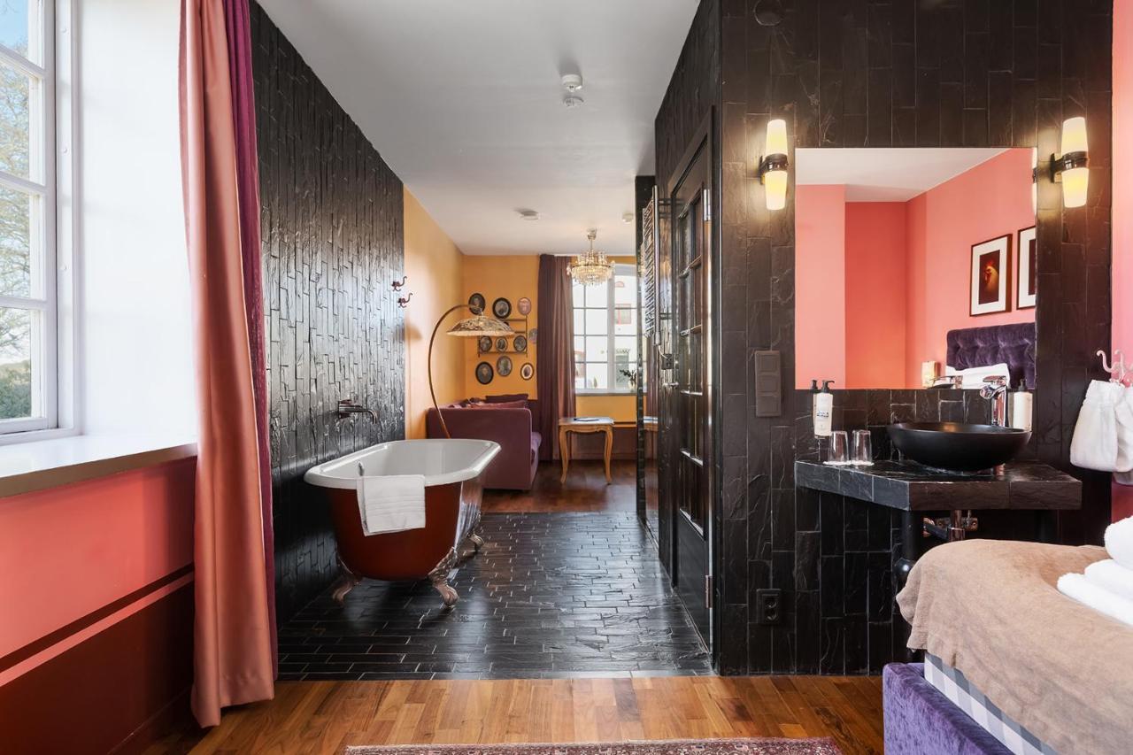 Haeringe Slott Hotel Musko Havsbad Екстериор снимка