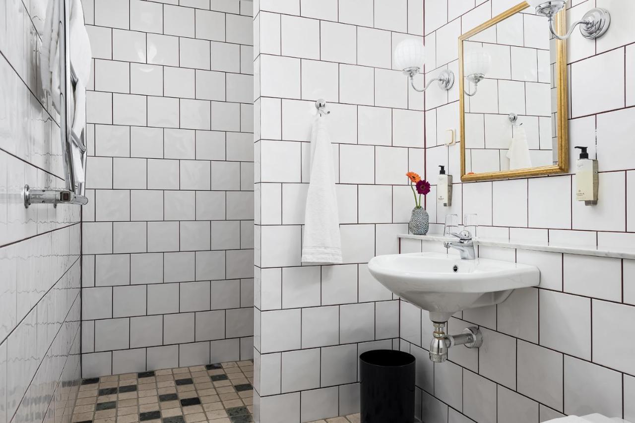 Haeringe Slott Hotel Musko Havsbad Екстериор снимка