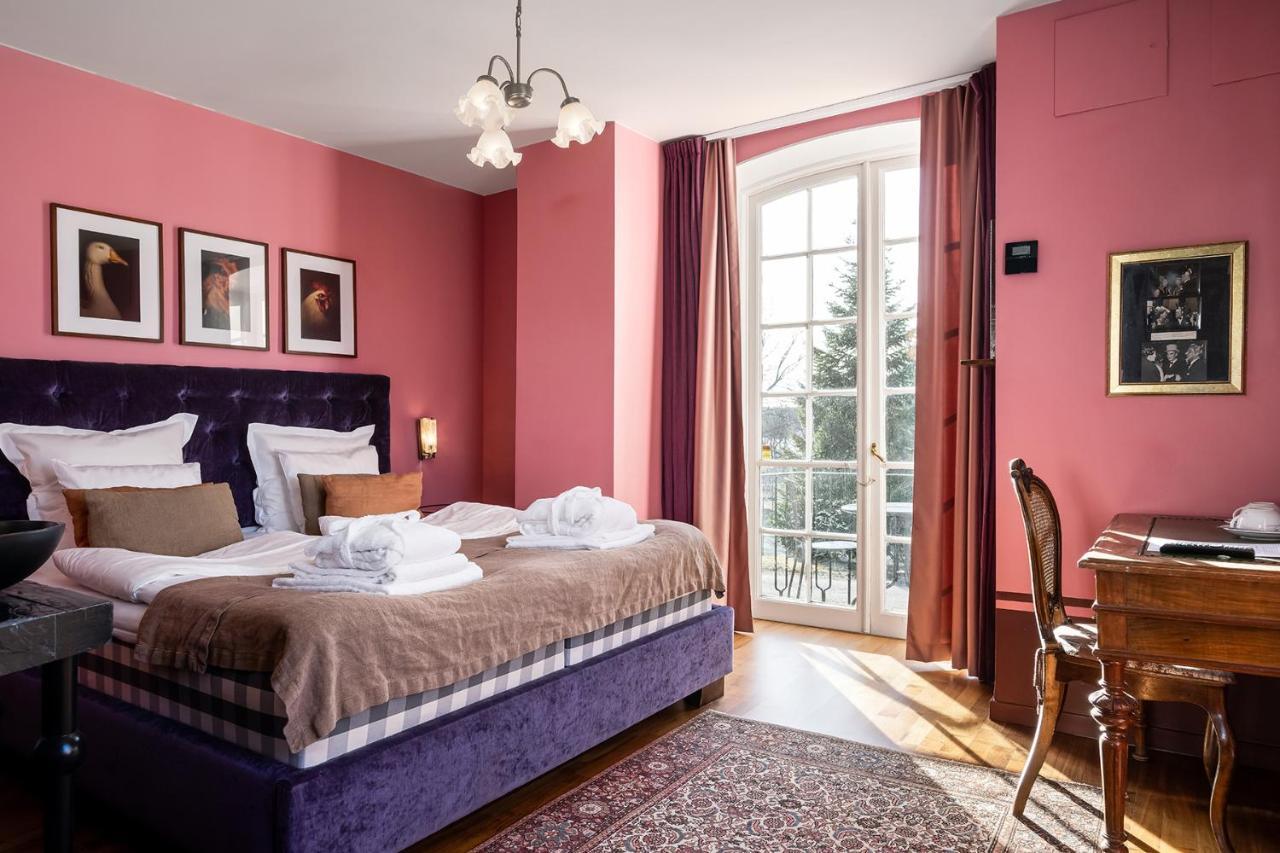 Haeringe Slott Hotel Musko Havsbad Екстериор снимка
