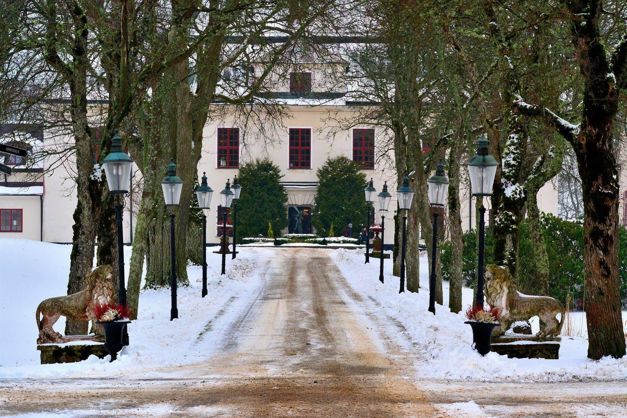 Haeringe Slott Hotel Musko Havsbad Екстериор снимка